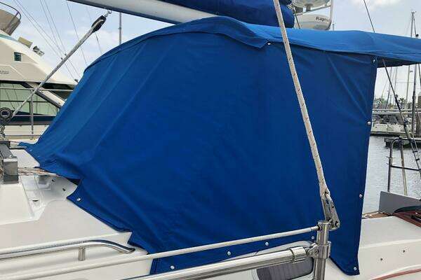 Photo of the 2003 Catalina 350 "Brisa del Oceano"