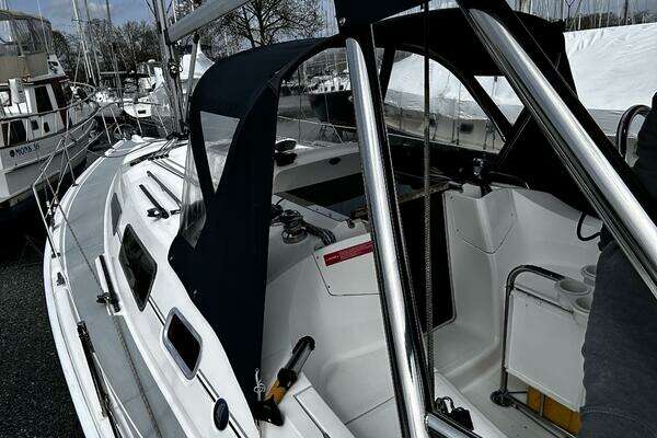 Photo of the 2004 Hunter  "Santa Cruz"