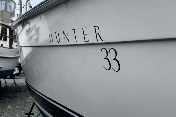 Photo of the 2004 Hunter  "Santa Cruz"