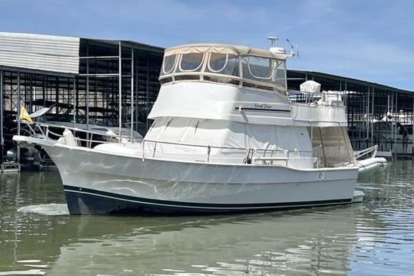 1.0 Current Dream 2002 Mainship 390 Port View Medium
