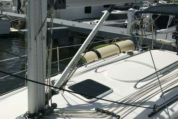 Photo of the 2009 Hunter 