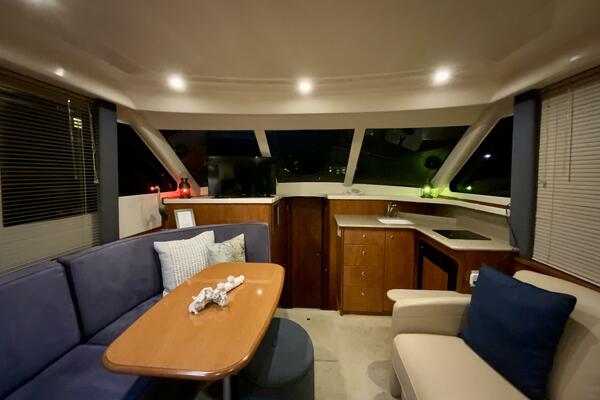 NICE N  EASY 33ft Silverton Yacht For Sale