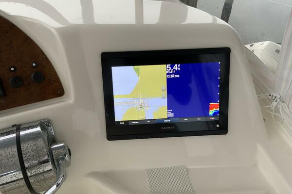 NICE N  EASY 33ft Silverton Yacht For Sale