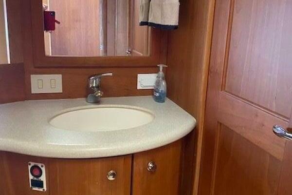 Come From Away 35ft Silverton Yacht For Sale