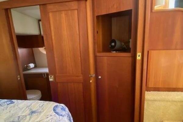 Come From Away 35ft Silverton Yacht For Sale