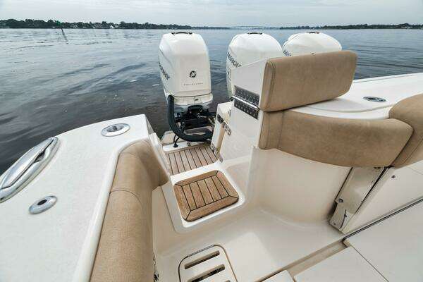 Scout 380 LXF Yacht For Sale