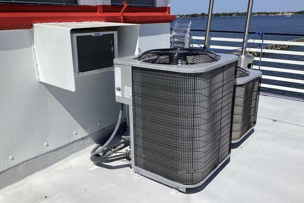 INDIAN RIVER QUEEN 99ft Custom Yacht For Sale