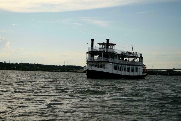 INDIAN RIVER QUEEN 99ft Custom Yacht For Sale