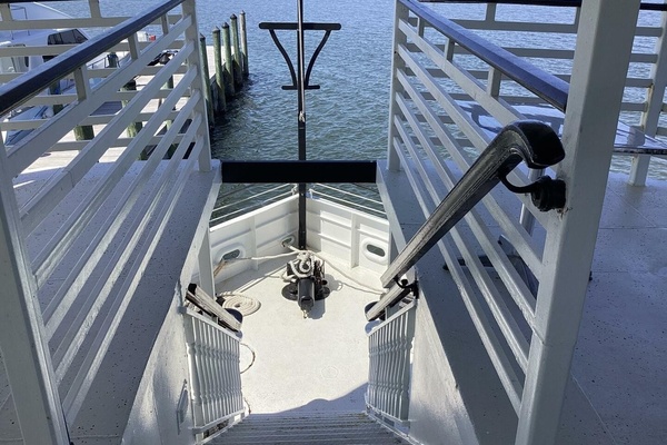 INDIAN RIVER QUEEN 99ft Custom Yacht For Sale