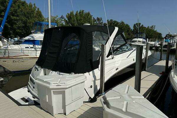35-ft-Chaparral-2012-350 Signature-Sandusky Ohio United States yacht for sale
