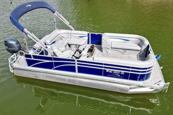 23ft Bennington Yacht For Sale