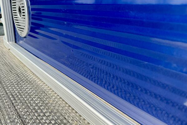 23ft Bennington Yacht For Sale