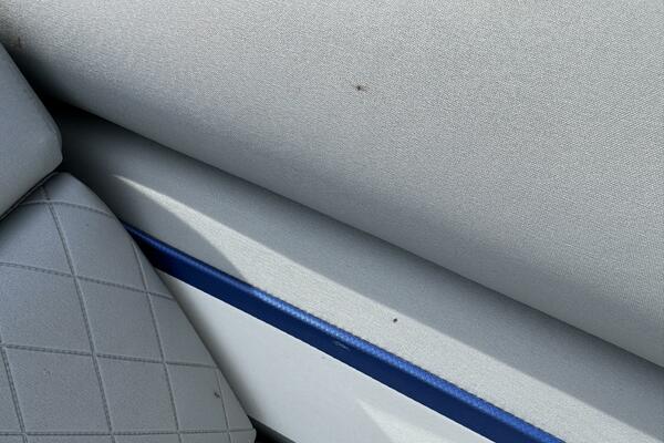 23ft Bennington Yacht For Sale