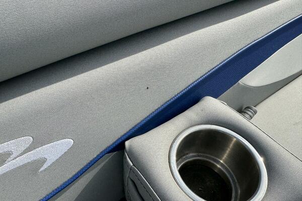 23ft Bennington Yacht For Sale