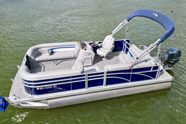 23ft Bennington Yacht For Sale