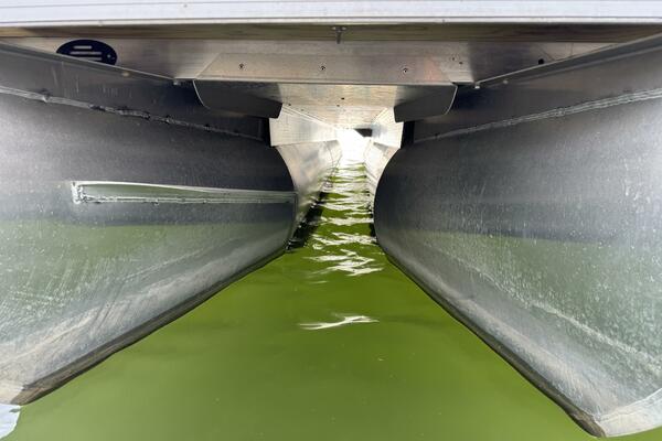 23ft Bennington Yacht For Sale