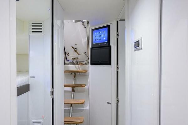 Princess X80 80ft Princess Yacht For Sale