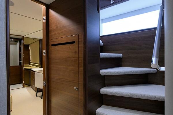 Princess X80 80ft Princess Yacht For Sale