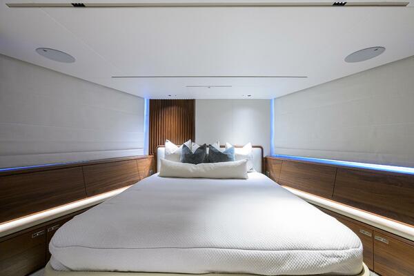 Princess X80 80ft Princess Yacht For Sale