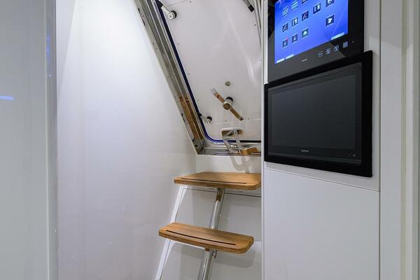 Princess X80 80ft Princess Yacht For Sale