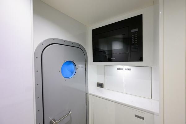 Princess X80 80ft Princess Yacht For Sale