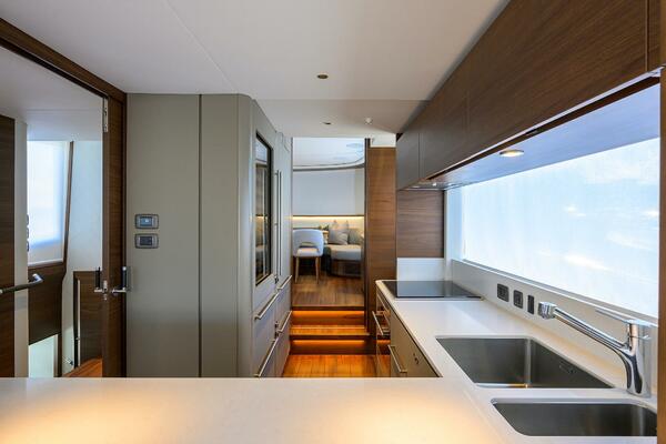 Princess X80 80ft Princess Yacht For Sale