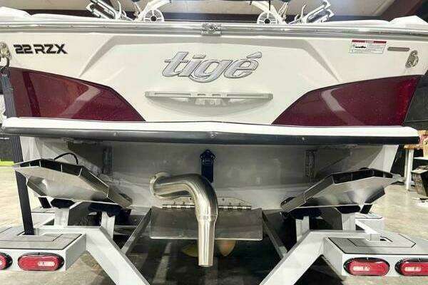Photo of the 2020 Tige 22RZX