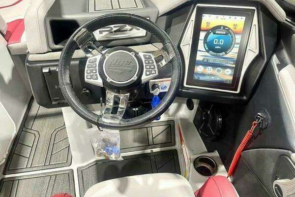 Photo of the 2020 Tige 22RZX