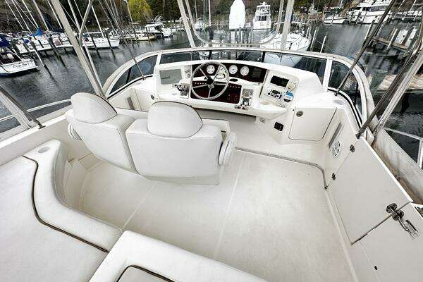 Photo of the 2005 Silverton 35 Motor Yacht "Summers Breeze"