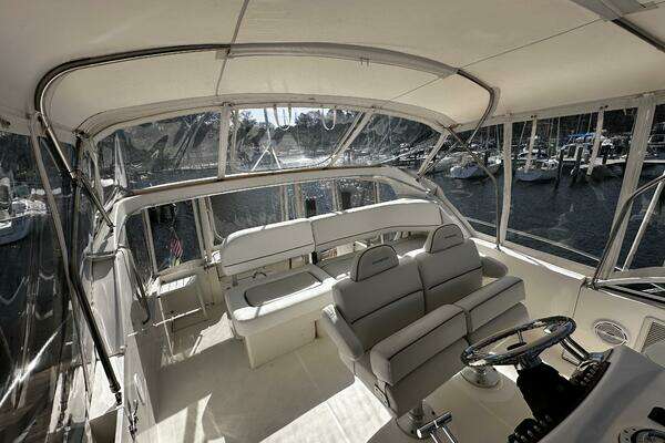 Photo of the 2005 Silverton 35 Motor Yacht "Summers Breeze"