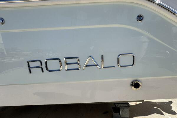 24ft Robalo Yacht For Sale