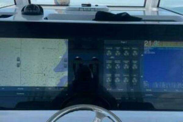 Sportsman 352 Yacht For Sale