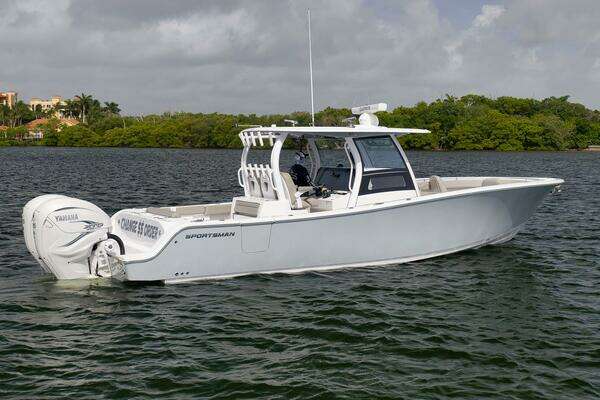 Photo of the 2022 Sportsman 352 "Change Order"