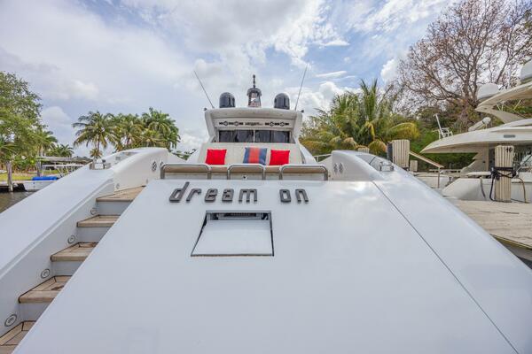 Dream on 90ft Tecnomar Yacht For Sale