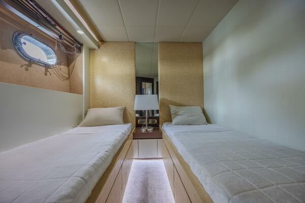 Dream on 90ft Tecnomar Yacht For Sale