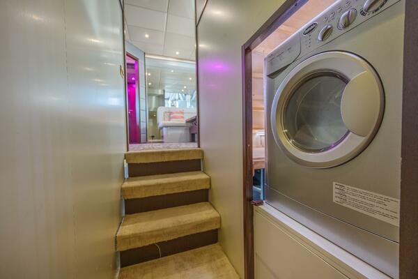 Dream on 90ft Tecnomar Yacht For Sale