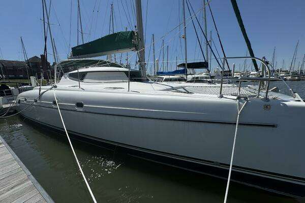 Photo of the 1999 Fountaine Pajot Bahia 46 "Mayan Mystress"