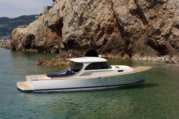 38FT (11.66M) TOY MARINE