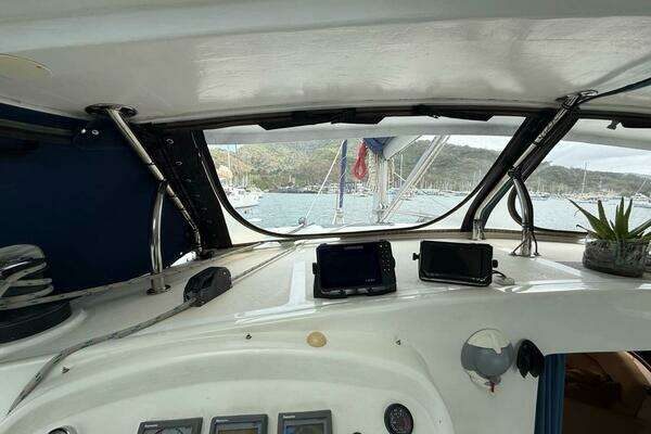 43ft Broadblue Yacht For Sale