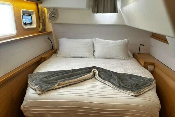 Lagoon  Yacht For Sale