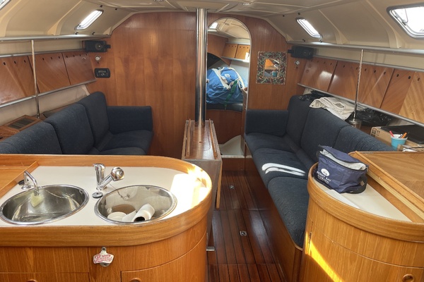 WAPITI 38ft Beneteau Yacht For Sale