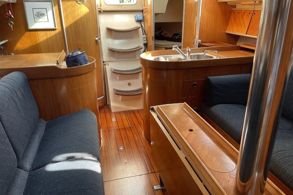WAPITI 38ft Beneteau Yacht For Sale