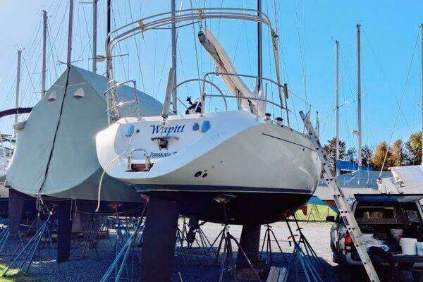 Photo of the 1991 Beneteau  "WAPITI"