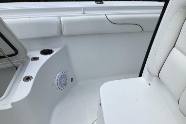 27ft Sea Hunt Yacht For Sale