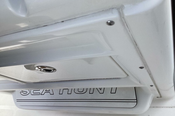 27ft Sea Hunt Yacht For Sale
