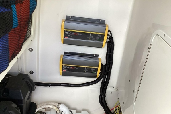 27ft Sea Hunt Yacht For Sale