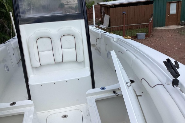 27ft Sea Hunt Yacht For Sale