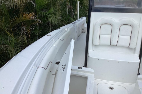 27ft Sea Hunt Yacht For Sale