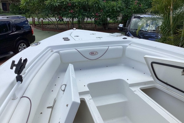 27ft Sea Hunt Yacht For Sale