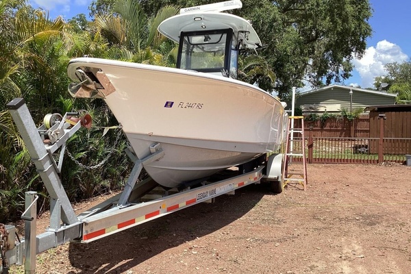 27ft Sea Hunt Yacht For Sale